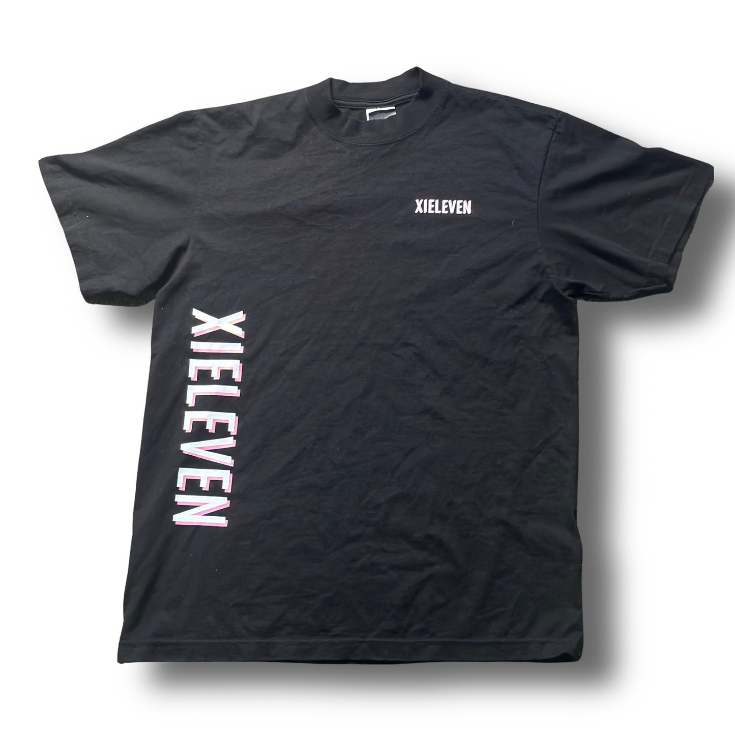 BLACK & PINK heavyweight “XIELEVEN” T-shirt - XIELEVEN INC